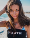 Meika Woollard Bp1ctoNQ_t