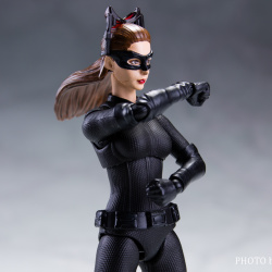 Catwoman - Batman The Dark Knigh rises - SH Figuarts (Bandai) MqzLGkbj_t