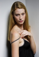 Alyssa Sutherland WqLcaS0T_t