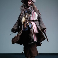 Jack Sparrow 1/6 - Pirates of the Caribbean : Dead Men Tell No Tales (Hot Toys) Gwi8mg7Y_t