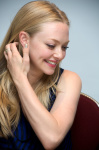 Amanda Seyfried - Page 4 XjQeyQ5d_t