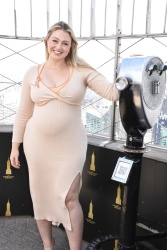 Iskra Lawrence - Supports National Infertility Awareness Week at Empire State Building in New York City 04/24/2024