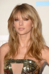 Taylor Swift GUvdF4C5_t