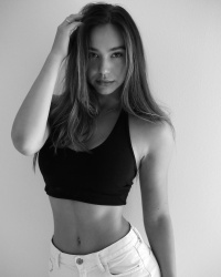 Alexis Ren - Madison McLaughlin photoshoot in Malibu CA September 2019 CuVlYeyr_t