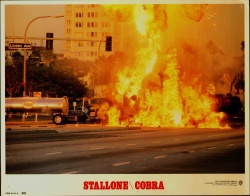 Кобра / Cobra (Сильвестр Сталлоне, Бриджит Нильсен, 1986) NFYejiqN_t