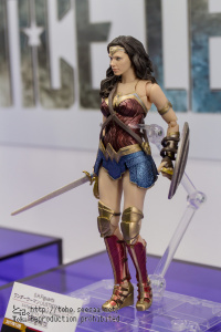 Justice League DC (S.H.Figuarts / Bandai) - Page 2 YbYZXT1i_t