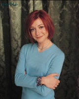 Alyson Hannigan NWDkzSGj_t