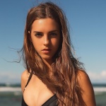 Emily Feld UZZu20Ts_t