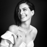 Anne Hathaway I1i4Sfd5_t