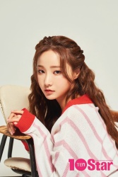 MOMOLAND Yeonwoo - 10STAR Korea MAGAZINE | April 2020