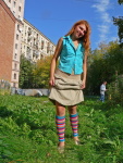 DirtyPublicNudity Cutie in legwarmers pisses in public