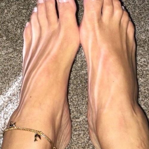 Mature ebony feet pics