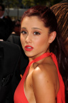 Ariana Grande J5QZPAaJ_t