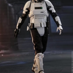 Solo : A Star Wars Story : 1/6 Patrol Trooper (Hot Toys) ZjHaD6tV_t