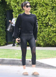 Sofia Boutella - Displays her curves while arriving a Pilates session in Los Angeles, May 10, 2021