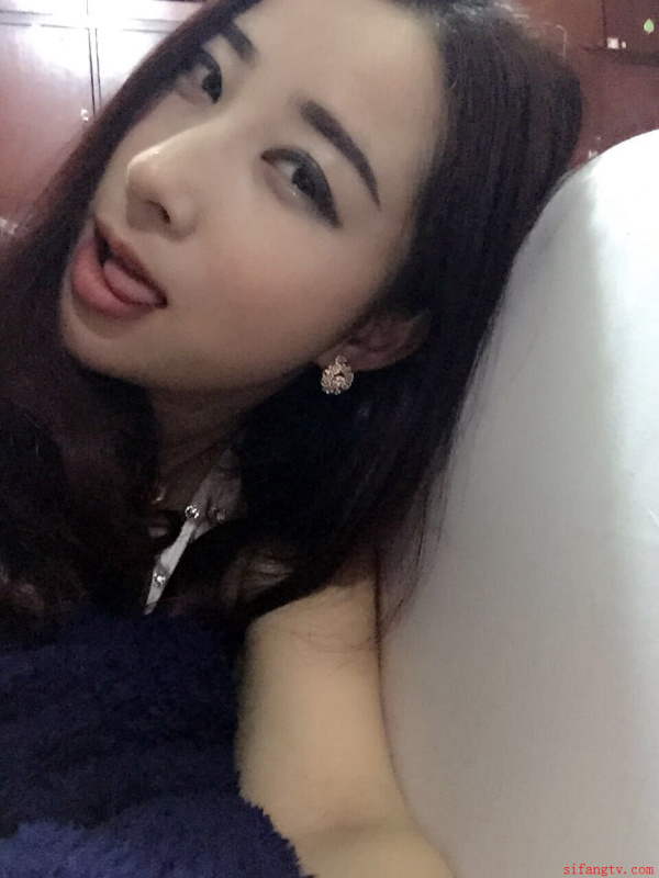 Hgqscb6y