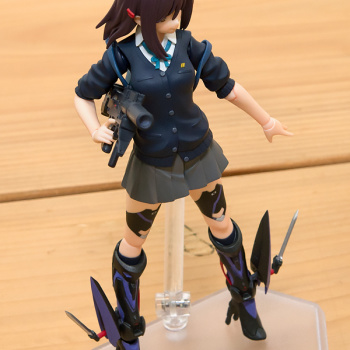 Arms Note - Heavily Armed Female High School Students (Figma) Gem3BR26_t