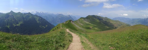 10 DE JULIO. STOOS Y LLEGADA A WATWILL - De ruta en ruta por Suiza, 2023 (7)