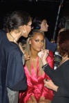 Tyra Banks ILAJjXGj_t