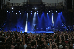 30 Seconds to Mars - Performing in Paris on July 8, 2013