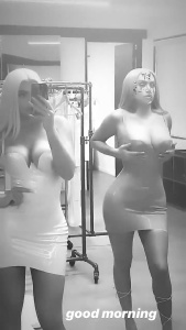 Kylie Jenner - Page 2 IWMvNrhH_t