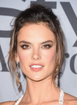 Alessandra Ambrosio - Page 8 E131NP0H_t