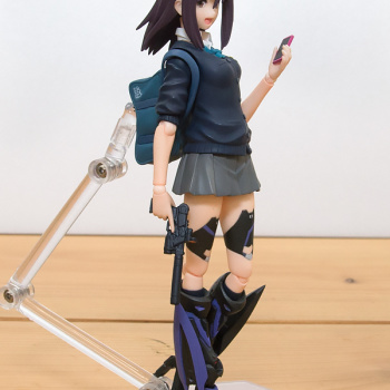 Arms Note - Heavily Armed Female High School Students (Figma) QjbCAklm_t