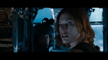  Resident Evil: Apocalypse 2004 2in1 2160p USA UHD Blu-ray DV HDR HEVC TrueHD 7.1 Atmos-sprs screenshots
