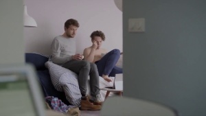 Cas - PELÍCULA - Países Bajos - 2016 – PeliculasyCortosGay.com - Cortometrajes - PeliculasyCortosGay.com