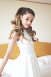 Ariana Grande 1YmoXoYz_t