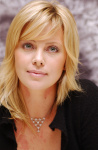 Charlize Theron Monster 15-11-2003 4HyxADrl_t