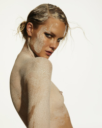 Hannah Holman - Nude Celeb Forum. 