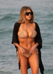 Charlotte McKinney - Page 2 KblTXkgU_t