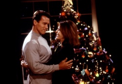 Подарок на Рождество / Jingle All the Way (Арнольд Шварценеггер, 1996) SnMGdge4_t