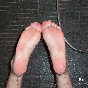 Foot model Karina naked bare feet under the shower Foot model Karina shows here bare feet naked under the shower, female foot fetish pictures at Karina's Foot Blog
