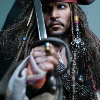Jack Sparrow 1/6 - Pirates of the Caribbean : Dead Men Tell No Tales (Hot Toys) EzmHvIJx_t