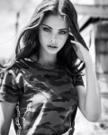 Meika Woollard SWoXommO_t