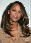 Tyra Banks 4y30Nf1K_t