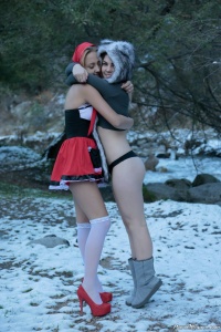 Violet &amp; Rebecca – [Marvel Charm – Winter Trip]