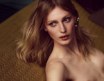 Julia Nobis 4LiBh9jK_t