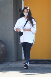 Olivia Munn - spotted leaving the gym after her workout in Los Angeles, California | 01/11/2021