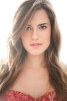 Allison Williams IsQoFq93_t