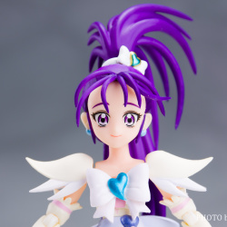 Precure - S.H. Figuarts (Bandai) (récapitulatif des sorties post 1 page 1) - Page 4 HsWQjRjk_t