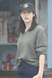 Alexandra Daddario - Out on a shopping trip in Los Angeles September 18, 2023