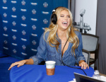 Charlotte McKinney WjZMJjUk_t