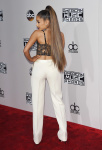 Ariana Grande - Page 3 CxHFb3Z3_t