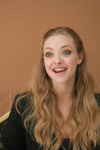 Amanda Seyfried - Page 4 GaeZ9thu_t