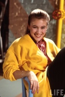 Alyssa Milano - Page 2 JypARNiR_t