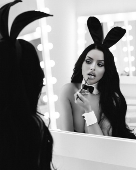 Abigail Ratchford - Page 2 UjwP0955_t