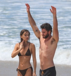 Liam Hemsworth - Enjoy a day at the beach with his girlfriend Gabriella Brooks in Byron Bay, February 24, 2021